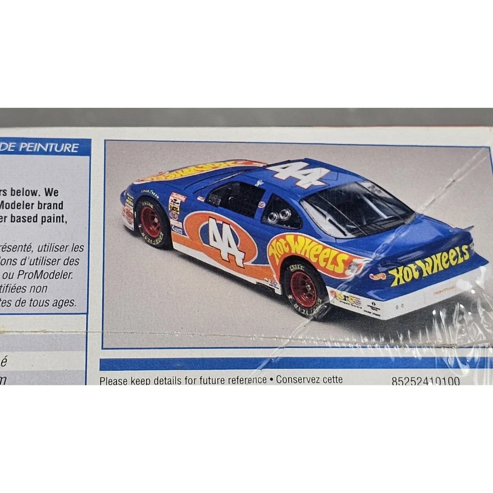 REVELL/MONOGRAM Kyle Petty Hot Wheels #44 Grand Prix NIP Factory Sealed